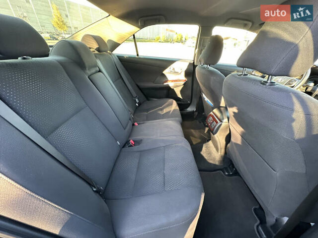 Чорний Тойота Камрі, об'ємом двигуна 2.5 л та пробігом 188 тис. км за 12900 $, фото 36 на Automoto.ua