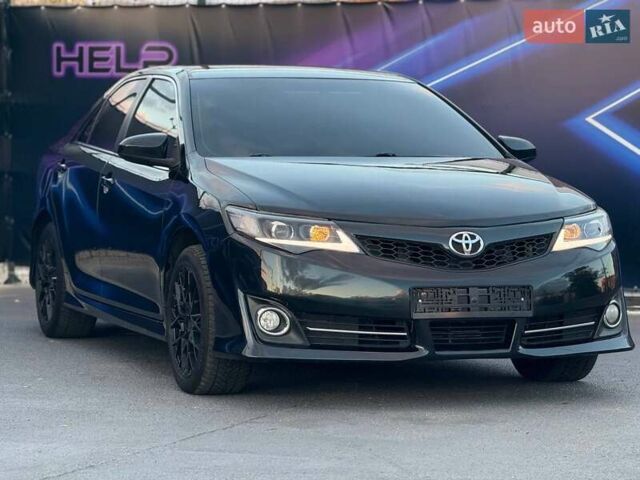Тойота Камри 2013 в Запорожье на Automoto.ua Черный Тойота Камри, объемом двигателя 2.49 л и пробегом 184 тыс. км за 12499 $, фото 3 на Automoto.ua