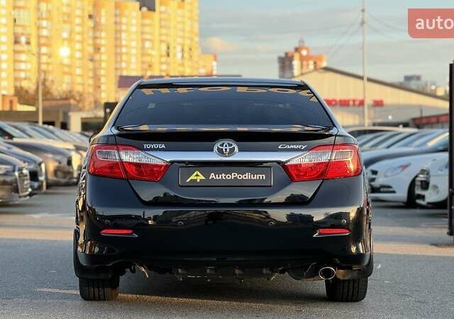 Черный Тойота Камри, объемом двигателя 2.5 л и пробегом 235 тыс. км за 16500 $, фото 5 на Automoto.ua