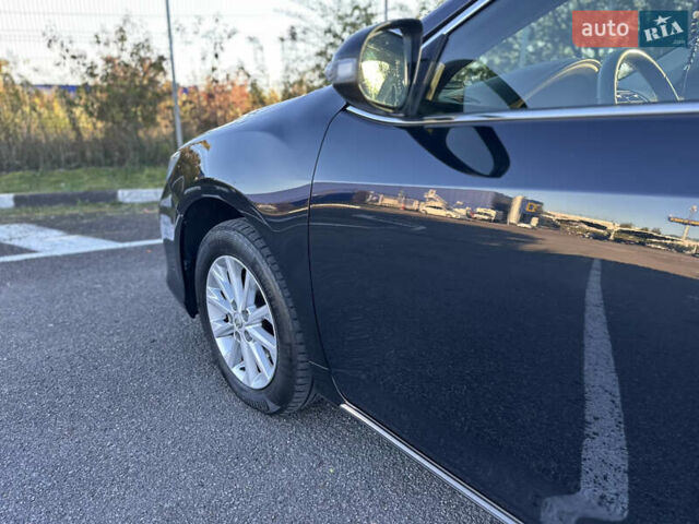 Чорний Тойота Камрі, об'ємом двигуна 2.5 л та пробігом 188 тис. км за 12900 $, фото 17 на Automoto.ua