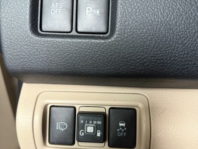 Черный Тойота Камри, объемом двигателя 2.5 л и пробегом 200 тыс. км за 9900 $, фото 18 на Automoto.ua