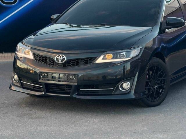 Тойота Камри 2013 в Запорожье на Automoto.ua Черный Тойота Камри, объемом двигателя 2.5 л и пробегом 184 тыс. км за 12499 $, фото 1 на Automoto.ua