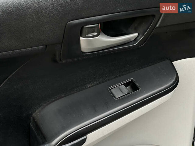 Чорний Тойота Камрі, об'ємом двигуна 2.49 л та пробігом 199 тис. км за 10999 $, фото 41 на Automoto.ua
