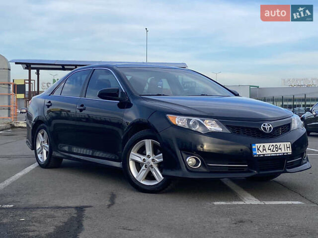 Черный Тойота Камри, объемом двигателя 2.5 л и пробегом 280 тыс. км за 12500 $, фото 15 на Automoto.ua