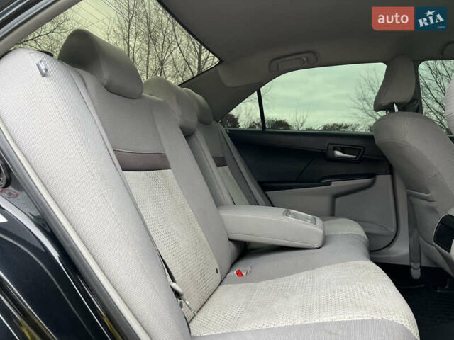 Чорний Тойота Камрі, об'ємом двигуна 2.49 л та пробігом 199 тис. км за 10999 $, фото 46 на Automoto.ua