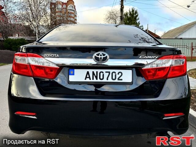 Черный Тойота Камри, объемом двигателя 2.5 л и пробегом 185 тыс. км за 12000 $, фото 6 на Automoto.ua