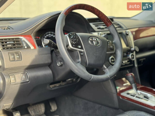 Чорний Тойота Камрі, об'ємом двигуна 2.5 л та пробігом 208 тис. км за 13700 $, фото 34 на Automoto.ua