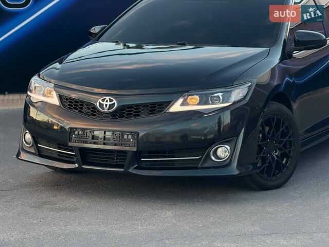 Тойота Камри 2013 в Запорожье на Automoto.ua Черный Тойота Камри, объемом двигателя 2.49 л и пробегом 184 тыс. км за 12499 $, фото 1 на Automoto.ua