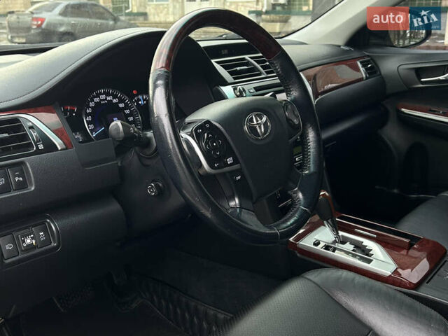 Чорний Тойота Камрі, об'ємом двигуна 2.5 л та пробігом 287 тис. км за 12999 $, фото 9 на Automoto.ua