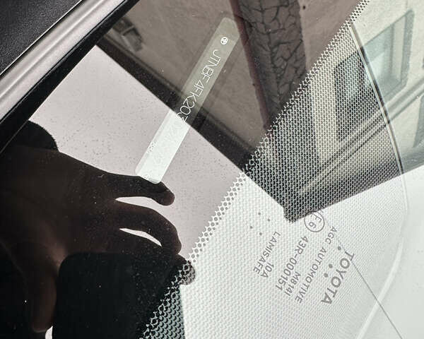 Черный Тойота Камри, объемом двигателя 2.5 л и пробегом 10 тыс. км за 21200 $, фото 26 на Automoto.ua