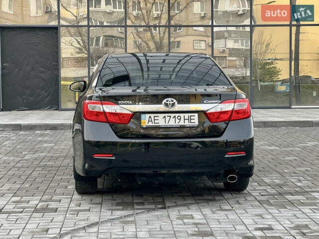 Черный Тойота Камри, объемом двигателя 2.49 л и пробегом 175 тыс. км за 12800 $, фото 13 на Automoto.ua