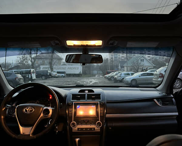 Чорний Тойота Камрі, об'ємом двигуна 2.49 л та пробігом 179 тис. км за 10900 $, фото 7 на Automoto.ua