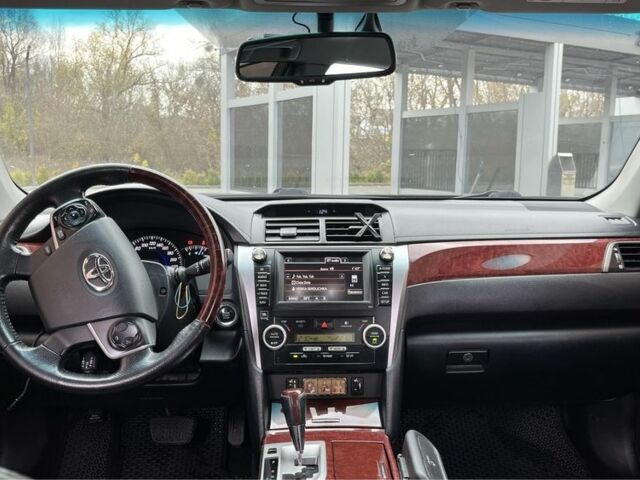 Черный Тойота Камри, объемом двигателя 2.5 л и пробегом 257 тыс. км за 15400 $, фото 6 на Automoto.ua