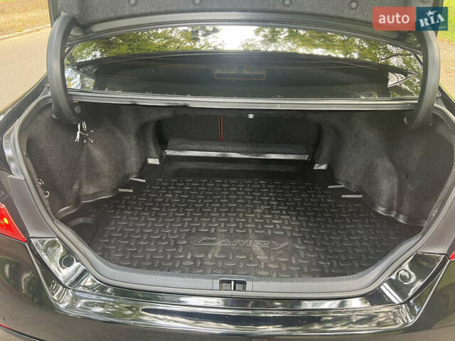 Чорний Тойота Камрі, об'ємом двигуна 2.49 л та пробігом 216 тис. км за 13200 $, фото 18 на Automoto.ua