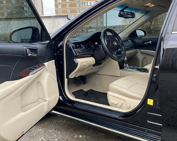 Чорний Тойота Камрі, об'ємом двигуна 2.49 л та пробігом 149 тис. км за 13400 $, фото 5 на Automoto.ua