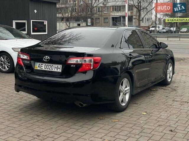 Черный Тойота Камри, объемом двигателя 2.49 л и пробегом 210 тыс. км за 12300 $, фото 8 на Automoto.ua