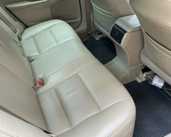 Черный Тойота Камри, объемом двигателя 2.5 л и пробегом 211 тыс. км за 12000 $, фото 1 на Automoto.ua