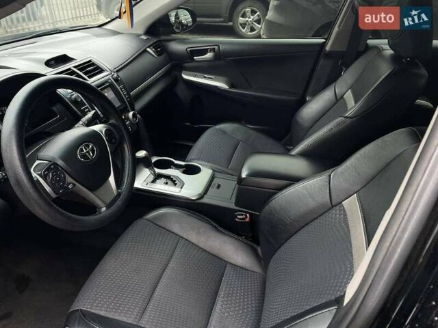 Черный Тойота Камри, объемом двигателя 2.49 л и пробегом 210 тыс. км за 12300 $, фото 10 на Automoto.ua