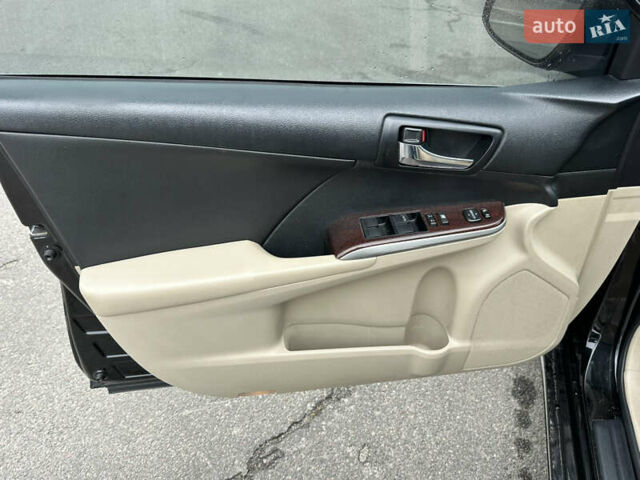 Черный Тойота Камри, объемом двигателя 2.49 л и пробегом 220 тыс. км за 10900 $, фото 16 на Automoto.ua