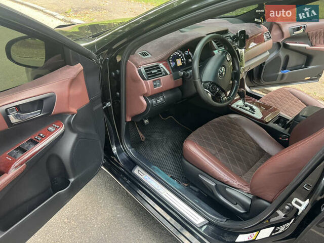 Чорний Тойота Камрі, об'ємом двигуна 2.49 л та пробігом 216 тис. км за 13200 $, фото 11 на Automoto.ua
