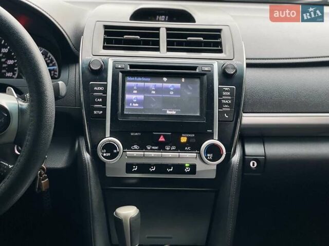 Черный Тойота Камри, объемом двигателя 2.49 л и пробегом 210 тыс. км за 12300 $, фото 17 на Automoto.ua