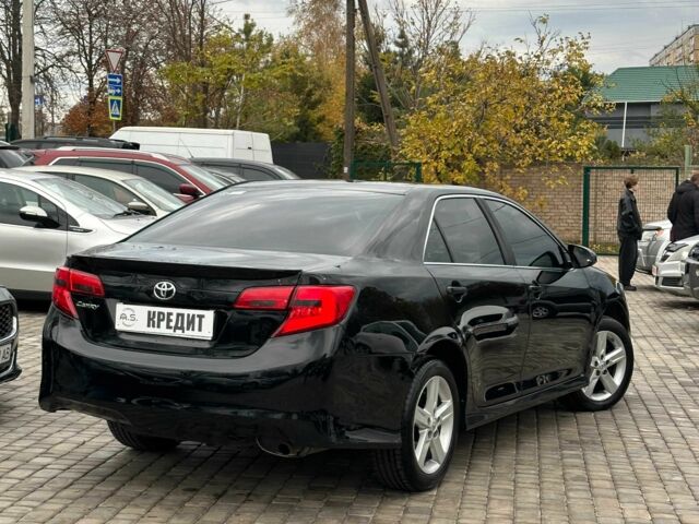 Тойота Камри 2014 в Кривом Роге на Automoto.ua Черный Тойота Камри, объемом двигателя 2.5 л и пробегом 221 тыс. км за 9800 $, фото 3 на Automoto.ua
