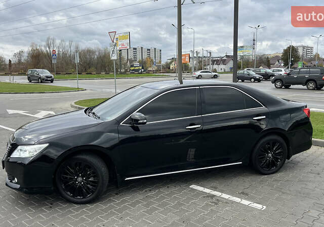 Тойота Камри 2014 в Ирпене на Automoto.ua Черный Тойота Камри, объемом двигателя 2.5 л и пробегом 257 тыс. км за 15200 $, фото 1 на Automoto.ua