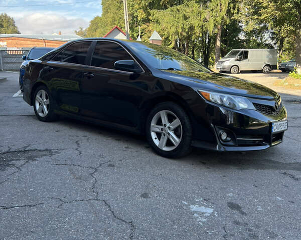 Тойота Камри 2014 в Мироновке на Automoto.ua Черный Тойота Камри, объемом двигателя 2.5 л и пробегом 175 тыс. км за 12600 $, фото 3 на Automoto.ua