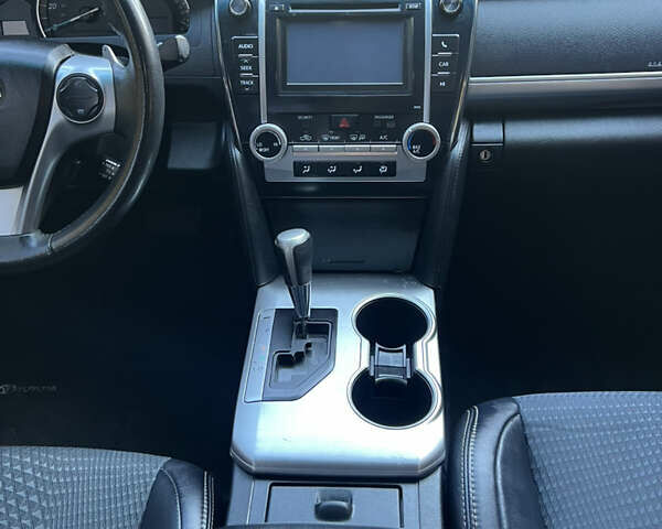 Тойота Камри 2014 в Мироновке на Automoto.ua Черный Тойота Камри, объемом двигателя 2.5 л и пробегом 175 тыс. км за 12600 $, фото 15 на Automoto.ua