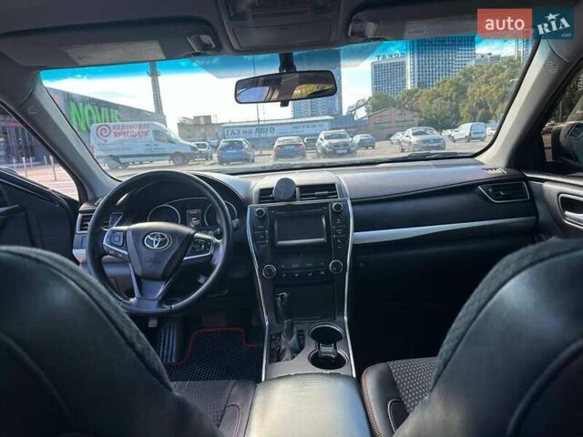 Черный Тойота Камри, объемом двигателя 2.49 л и пробегом 230 тыс. км за 12150 $, фото 2 на Automoto.ua