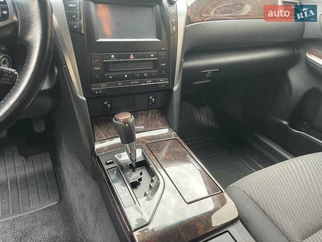 Тойота Камри 2014 в Черкассах на Automoto.ua Черный Тойота Камри, объемом двигателя 2.5 л и пробегом 189 тыс. км за 14250 $, фото 28 на Automoto.ua