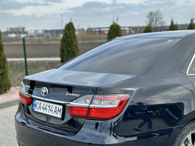 Черный Тойота Камри, объемом двигателя 2.5 л и пробегом 200 тыс. км за 16199 $, фото 2 на Automoto.ua