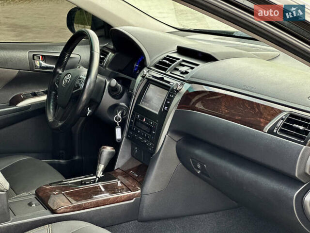 Чорний Тойота Камрі, об'ємом двигуна 2.49 л та пробігом 182 тис. км за 14999 $, фото 55 на Automoto.ua