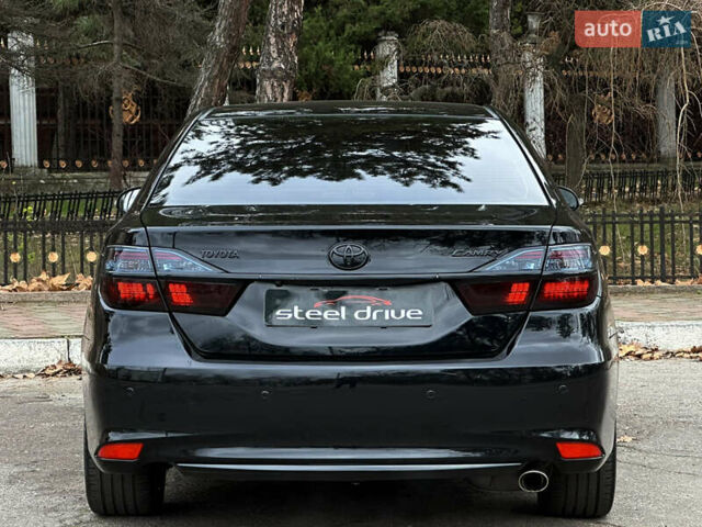 Чорний Тойота Камрі, об'ємом двигуна 2.5 л та пробігом 225 тис. км за 15999 $, фото 3 на Automoto.ua