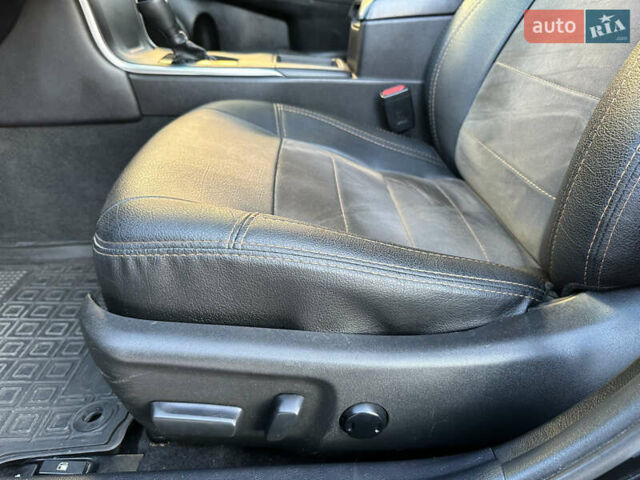 Чорний Тойота Камрі, об'ємом двигуна 2.49 л та пробігом 97 тис. км за 13200 $, фото 17 на Automoto.ua