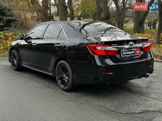 Черный Тойота Камри, объемом двигателя 2.5 л и пробегом 257 тыс. км за 13990 $, фото 10 на Automoto.ua
