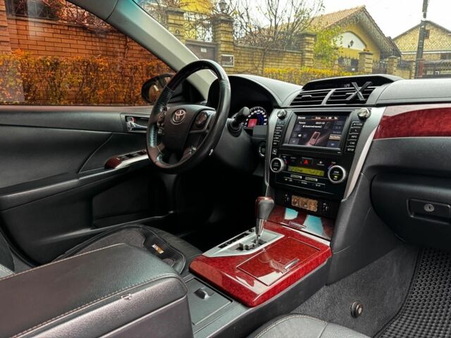 Черный Тойота Камри, объемом двигателя 2.5 л и пробегом 257 тыс. км за 13990 $, фото 34 на Automoto.ua