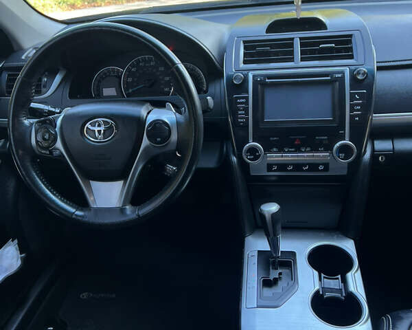 Тойота Камри 2014 в Мироновке на Automoto.ua Черный Тойота Камри, объемом двигателя 2.5 л и пробегом 175 тыс. км за 12600 $, фото 14 на Automoto.ua