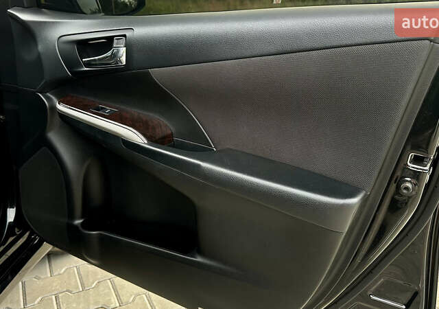 Чорний Тойота Камрі, об'ємом двигуна 2.49 л та пробігом 182 тис. км за 14999 $, фото 52 на Automoto.ua