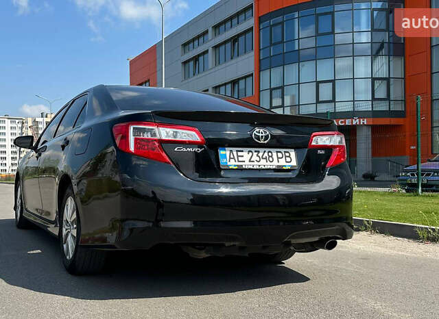 Черный Тойота Камри, объемом двигателя 2.5 л и пробегом 202 тыс. км за 13000 $, фото 1 на Automoto.ua