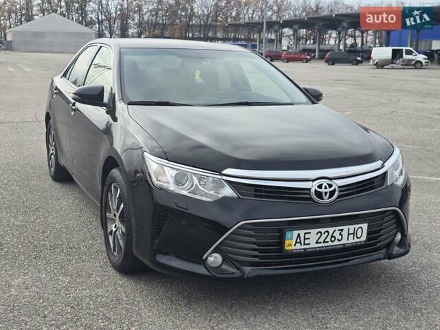 Черный Тойота Камри, объемом двигателя 2.49 л и пробегом 206 тыс. км за 14300 $, фото 4 на Automoto.ua