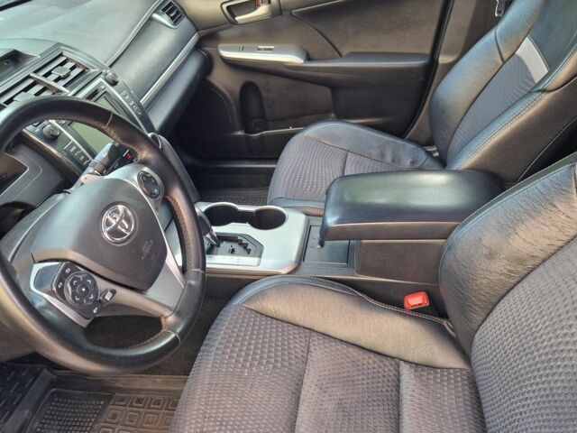 Чорний Тойота Камрі, об'ємом двигуна 2.5 л та пробігом 190 тис. км за 9500 $, фото 6 на Automoto.ua