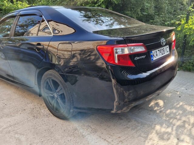 Чорний Тойота Камрі, об'ємом двигуна 2.5 л та пробігом 190 тис. км за 9500 $, фото 4 на Automoto.ua