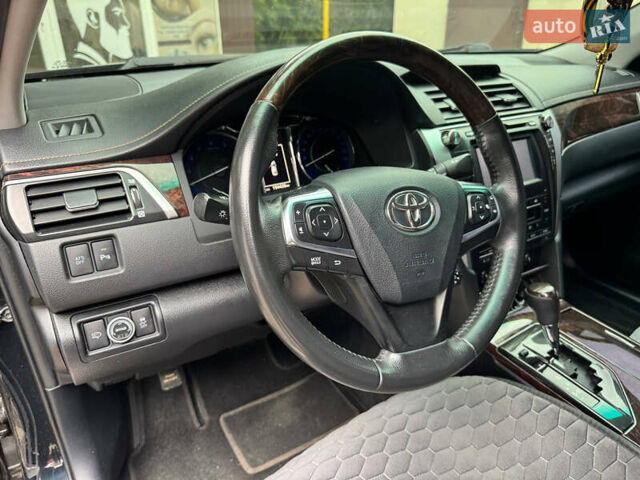 Черный Тойота Камри, объемом двигателя 2.49 л и пробегом 196 тыс. км за 17350 $, фото 12 на Automoto.ua