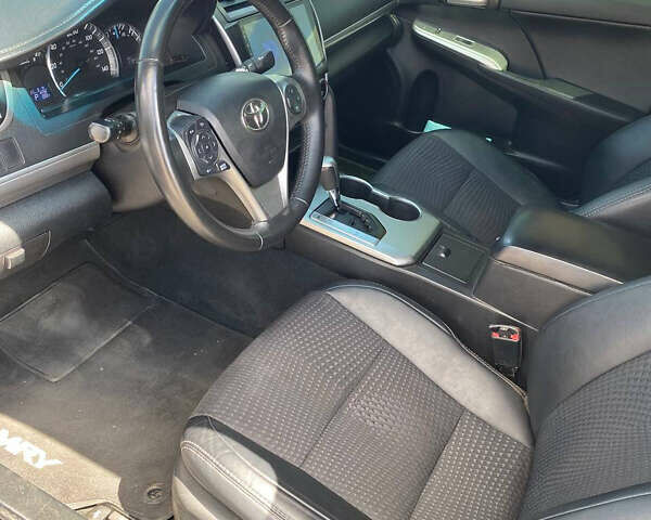 Чорний Тойота Камрі, об'ємом двигуна 2.49 л та пробігом 190 тис. км за 12250 $, фото 7 на Automoto.ua