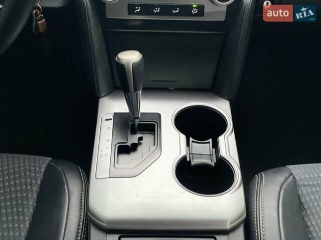 Черный Тойота Камри, объемом двигателя 2.49 л и пробегом 210 тыс. км за 12300 $, фото 14 на Automoto.ua