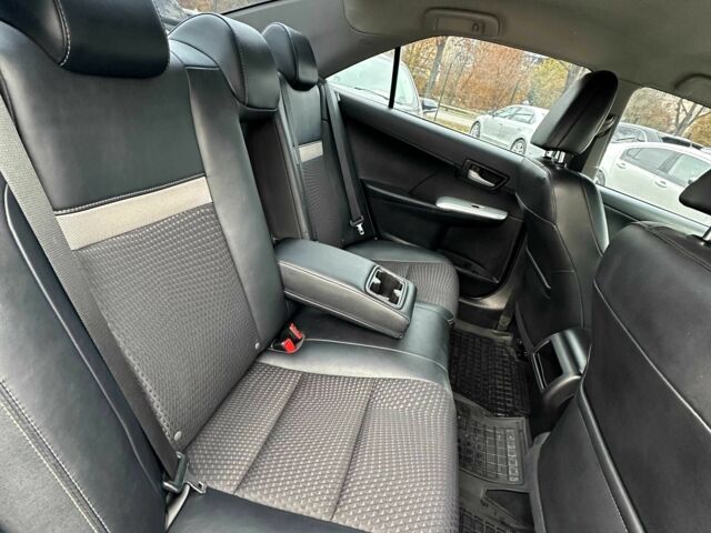 Тойота Камри 2014 в Кривом Роге на Automoto.ua Черный Тойота Камри, объемом двигателя 2.5 л и пробегом 221 тыс. км за 9800 $, фото 5 на Automoto.ua