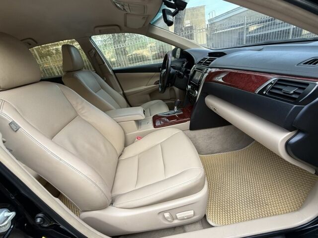 Чорний Тойота Камрі, об'ємом двигуна 2.5 л та пробігом 208 тис. км за 9500 $, фото 8 на Automoto.ua