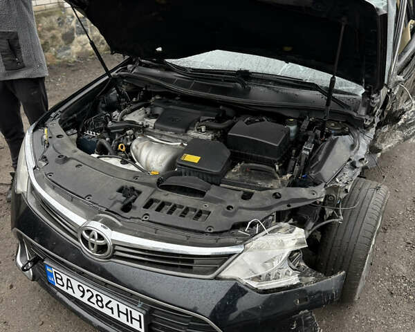 Черный Тойота Камри, объемом двигателя 2.49 л и пробегом 190 тыс. км за 7000 $, фото 5 на Automoto.ua