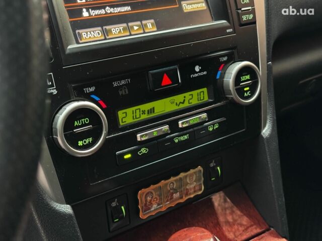 Черный Тойота Камри, объемом двигателя 2.5 л и пробегом 257 тыс. км за 13990 $, фото 20 на Automoto.ua